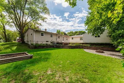 1376  Aldoro Dr, Waukesha, WI 53188 - Photo 33
