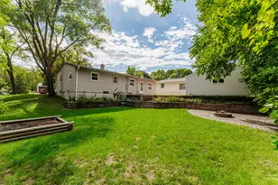 1376 Aldoro Dr, Waukesha, WI 53188 - Photo 33