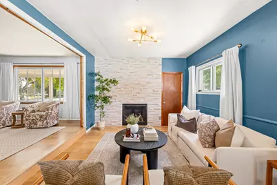 1376  Aldoro Dr, Waukesha, WI 53188 - Photo 9