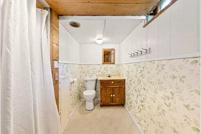 1376  Aldoro Dr, Waukesha, WI 53188 - Photo 27