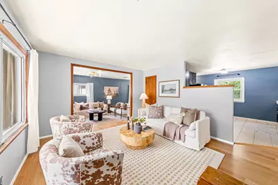 1376  Aldoro Dr, Waukesha, WI 53188 - Photo 5