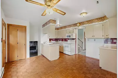 4703  7 Mile Rd, Racine, WI 53402 - Photo 5