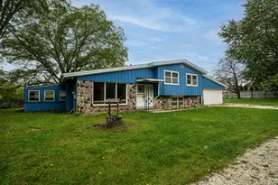 4703 7 Mile Rd, Racine, WI 53402 - Photo 23