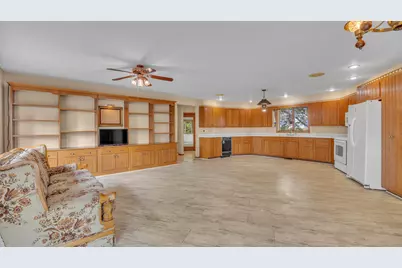 15522  Mineral Springs Rd, Meeme, WI 53063 - Photo 3