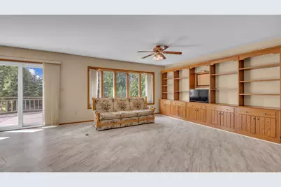 15522  Mineral Springs Rd, Meeme, WI 53063 - Photo 5