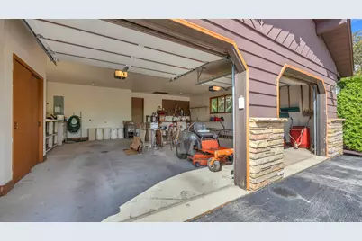 15522  Mineral Springs Rd, Meeme, WI 53063 - Photo 25
