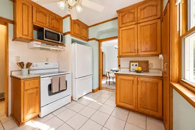 6602 W Hadley St, Milwaukee, WI 53210 - Photo 11
