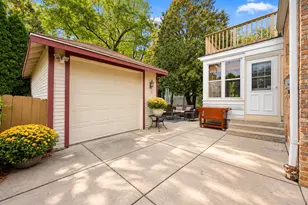 6602 W Hadley St, Milwaukee, WI 53210 - Photo 31