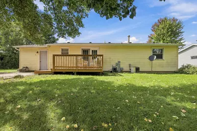 942  Wheelock Ave, Hartford, WI 53027 - Photo 17
