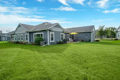 135  Phantom Lake Ct, Mukwonago, WI 53149 - Photo 21
