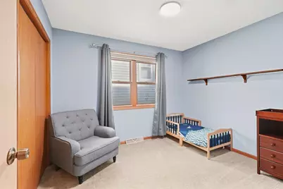 3940 E Underwood Ave, Cudahy, WI 53110 - Photo 9