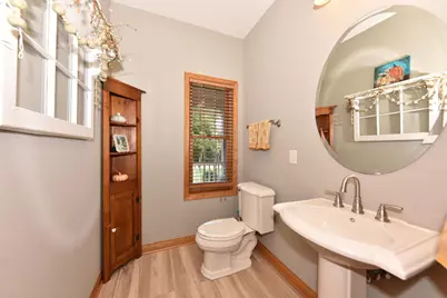 3006  Old Oak Rd, Hartford, WI 53027 - Photo 17