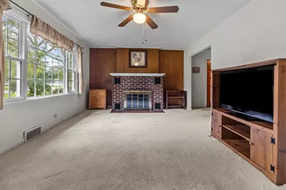 N1409 N Hillside Blvd, Bloomfield, WI 53128 - Photo 15