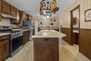 N1409 Hillside Blvd, Bloomfield, WI 53128 - Photo 9