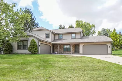 399  Willow Grove Dr #397, Pewaukee, WI 53072 - Photo 1
