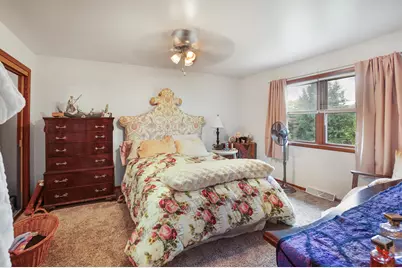 399  Willow Grove Dr #397, Pewaukee, WI 53072 - Photo 9