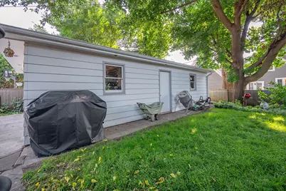 6041 N Santa Monica Blvd, Whitefish Bay, WI 53217 - Photo 41