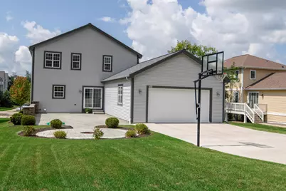 466  Bleeker St, Delafield, WI 53018 - Photo 45