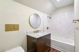 1952 N Warren Ave, Milwaukee, WI 53202 - Photo 31