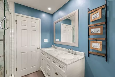2844 S 67th St, Milwaukee, WI 53219 - Photo 11