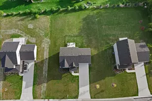 929 5 Mile Rd, Racine, WI 53402 - Photo 37