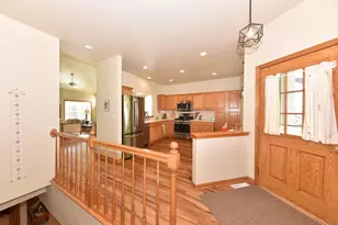 972 Niagara Ct, Port Washington, WI 53074 - Photo 3