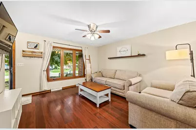 S77W17436  St Leonards Dr, Muskego, WI 53150 - Photo 5