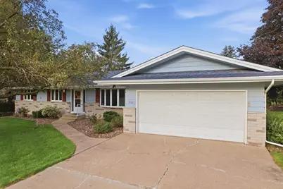 710  Krueger Ct, Onalaska, WI 54650 - Photo 1