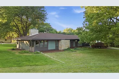 9115 N Deer Ct, Brown Deer, WI 53223 - Photo 25