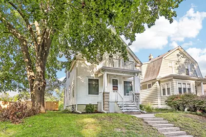6644  Hillside Ln #6644A, Wauwatosa, WI 53213 - Photo 3