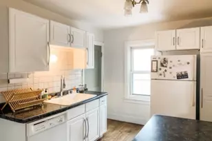 6644 Hillside Ln, Wauwatosa, WI 53213 - Photo 17