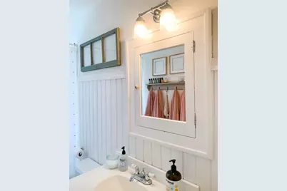 6644  Hillside Ln #6644A, Wauwatosa, WI 53213 - Photo 19