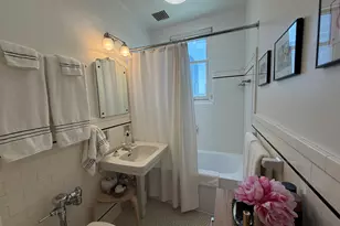 925 E Wells St, Milwaukee, WI 53202 - Photo 15