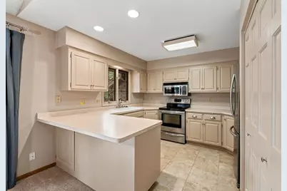 3800  Yukon Rd #Unit C, Brookfield, WI 53045 - Photo 7