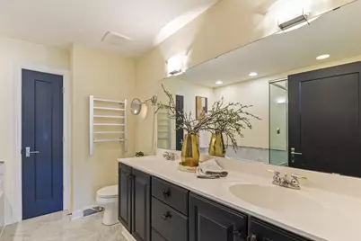 2010 E Windsor Pl #A, Milwaukee, WI 53202 - Photo 37