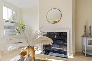 2010 E Windsor Pl, Milwaukee, WI 53202 - Photo 19