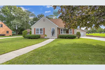 224 S 2nd St, Cedar Grove, WI 53013 - Photo 1