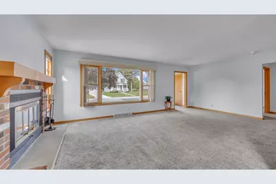 224 S 2nd St, Cedar Grove, WI 53013 - Photo 9
