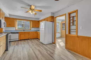 224 S 2nd St, Cedar Grove, WI 53013 - Photo 5