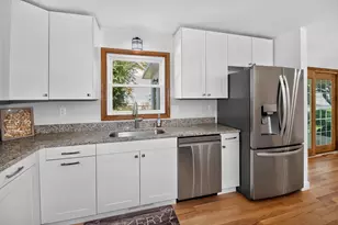 21300 Astolat Dr, Brookfield, WI 53045 - Photo 13
