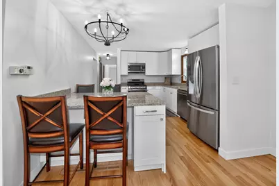 21300  Astolat Dr, Brookfield, WI 53045 - Photo 9