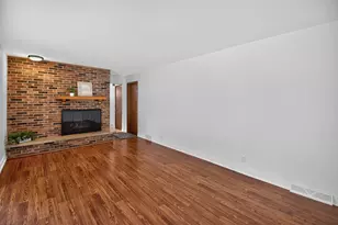 21300 Astolat Dr, Brookfield, WI 53045 - Photo 19