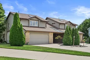 W232N6140 Teakwood Ct, Sussex, WI 53089 - Photo 1