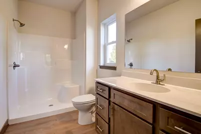 509  Emerald Pt Pt #16, Kewaskum, WI 53040 - Photo 9