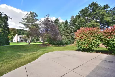 2844  Apache Pass, Waukesha, WI 53188 - Photo 35