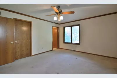 2844  Apache Pass, Waukesha, WI 53188 - Photo 21