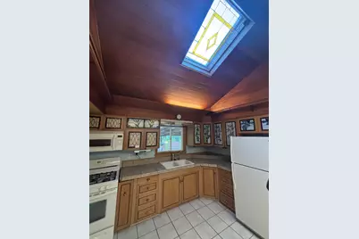 1701 W Donges Bay Rd, Mequon, WI 53092 - Photo 9