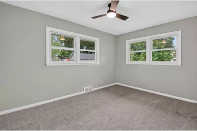 2320  51st St, Kenosha, WI 53140 - Photo 9
