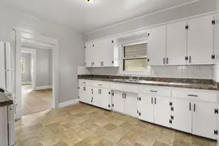 5010 22nd Ave, Kenosha, WI 53140 - Photo 9