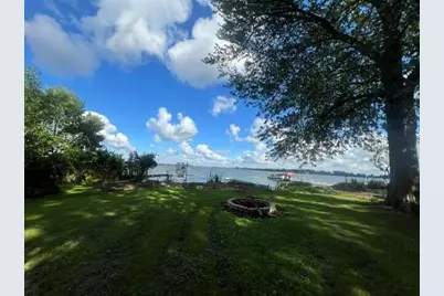 7325 W Wind Lake Rd, Racine, WI 53185 - Photo 9